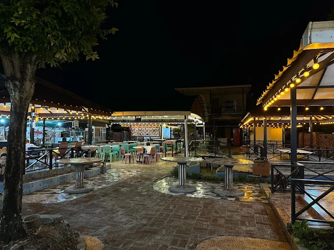 Abe Rus Food Garden - 14 Kedai Makan Tengahari Miri | Alamat, Harga & Hidangan Istimewa Abe Rus Food Garden