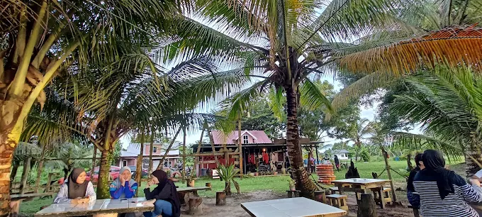 Anggun Beach Cafe - 15 Kedai Makan Tengahari Mukah | Alamat, Harga & Hidangan Istimewa Anggun Beach Cafe