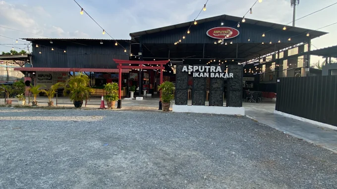 Asputra Ikan Bakar Kuala Perlis - 13 Kedai Makan Malam Kuala Perlis | Alamat, Harga & Hidangan Istimewa Asputra Ikan Bakar Kuala Perlis