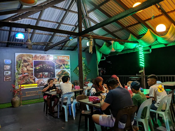 Dn Selera - 10 Kedai Makan Malam Sri Aman | Alamat, Harga & Hidangan Istimewa D’n Selera
