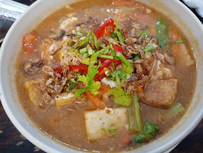 Gulai Lemak Salai Asam Pedas Juriah - 12 Kedai Makan Tengahari Ayer Hitam | Alamat, Harga & Hidangan Istimewa Gulai Lemak Salai & Asam Pedas Juriah