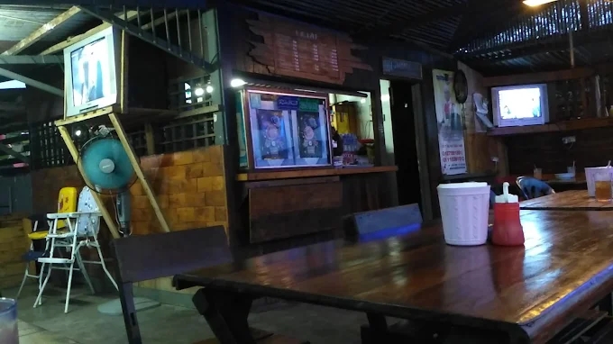 Kedai Makan Merah - 12 Kedai Makan Tengahari Benut | Alamat, Harga & Hidangan Istimewa Kedai Makan Merah