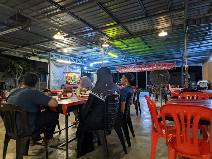 Kedai Makan Shah - 14 Kedai Makan Tengahari Beseri | Alamat, Harga & Hidangan Istimewa Kedai Makan Shah