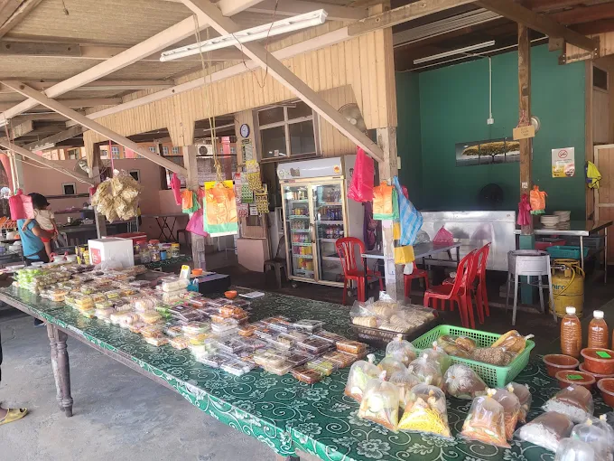 Kedai Makan Wan Sabil - 15 Kedai Makan Tengahari Sri Aman | Alamat, Harga & Hidangan Istimewa Kedai Makan Wan Sabil