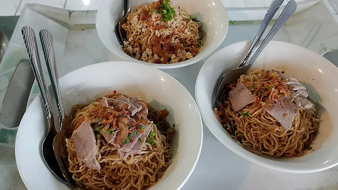 Kolok Pedas Mukah - 15 Kedai Makan Tengahari Mukah | Alamat, Harga & Hidangan Istimewa Kolok Pedas Mukah
