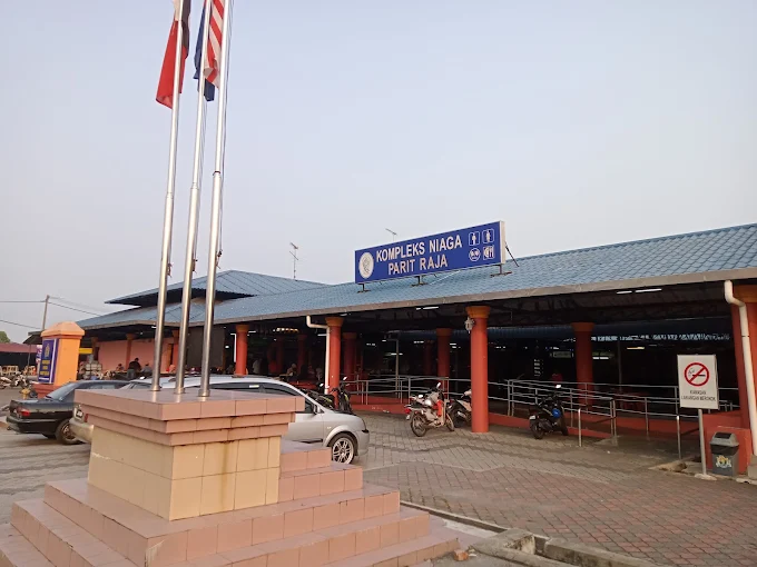 Kompleks Niaga Parit Raja - 10 Kedai Makan Tengahari Parit Raja | Alamat, Harga & Hidangan Istimewa Kompleks Niaga Parit Raja