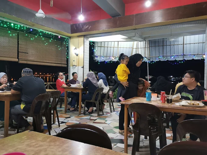 Musbee Cafe - 13 Kedai Makan Tengahari Limbang | Alamat, Harga & Hidangan Istimewa Musbee Cafe’