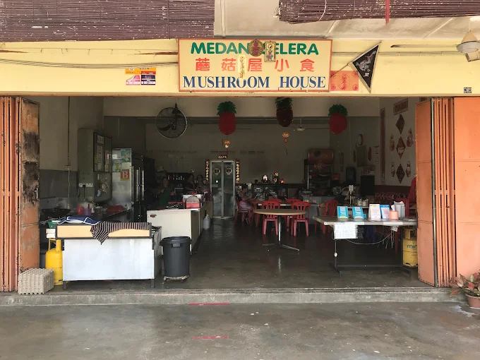 Mushroom House - 15 Kedai Makan Tengahari Layang Layang | Alamat, Harga & Hidangan Istimewa Mushroom House