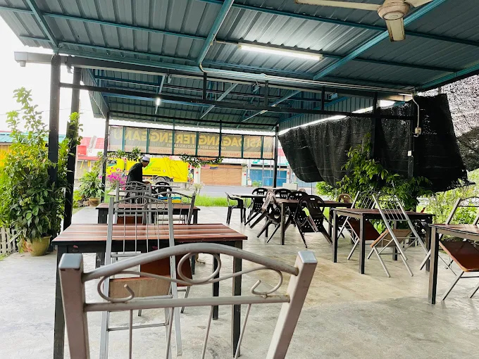 Nasi Dagang Terengganu Warung Seeh - 15 Kedai Makan Tengahari Arau | Alamat, Harga & Hidangan Istimewa Nasi Dagang Terengganu (Warung Seeh)