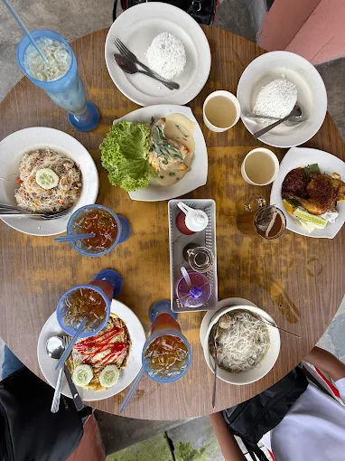 Restoran Juliana Bee - 14 Kedai Makan Tengahari Kota Tinggi | Alamat, Harga & Hidangan Istimewa Restoran Juliana Bee