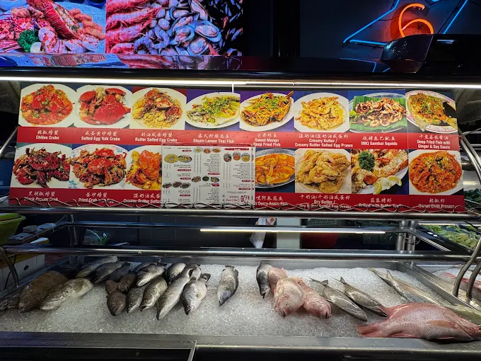 Topspot Food Court - 13 Kedai Makan Malam Kuching | Alamat, Harga & Hidangan Istimewa Topspot Food Court