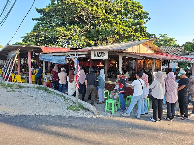 Warung Pok Nong - 15 Kedai Makan Tengahari Sri Aman | Alamat, Harga & Hidangan Istimewa Warung Pok Nong