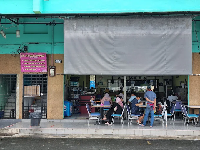 Haji Seafood - 10 Tempat Makan Malam Lahad Datu Yang Wajib Cuba Haji Seafood