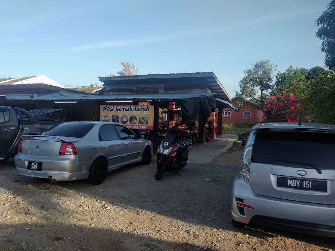 Nasi Lemak Sotong Lereh - 15 Spot Nasi Lemak Melaka Pilihan Ramai Nasi Lemak Sotong Lereh