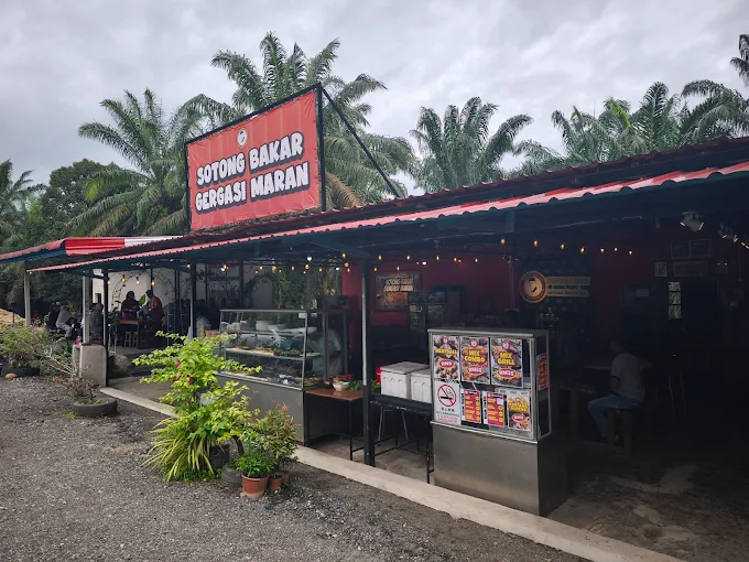 Sotong Bakar Gergasi - 14 Kedai Makan Malam Maran Yang Sesuai Untuk Keluarga Sotong Bakar Gergasi