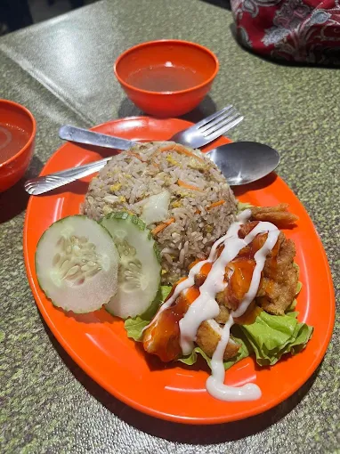 Kedai Makan Angah Umik