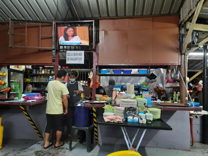 Kedai Tomyam Warung Einab - 17 Kedai Sarapan Pagi di Senggarang Wajib Try! Kedai Tomyam (Warung Einab)