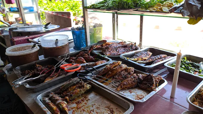 Alihas Ikan Bakar - 15 Kedai Makan Malam Kuala Kedah | Alamat, Harga & Hidangan Istimewa Alihas Ikan Bakar