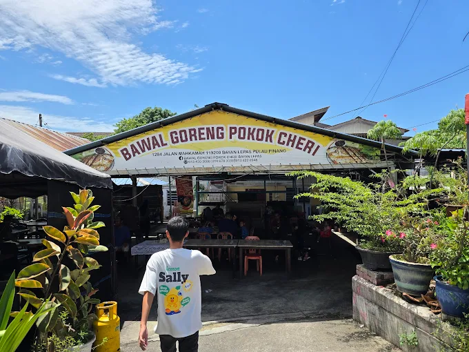Bawal Goreng Pokok Cheri - 15 Kedai Makan Tengahari Bayan Lepas | Alamat, Harga & Hidangan Istimewa Bawal Goreng Pokok Cheri