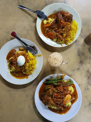 JI Nasi Lemak Telok Wanjah - 10 Kedai Nasi Lemak Alor Setar | Alamat, Harga & Hidangan Istimewa JI Nasi Lemak (Telok Wanjah)
