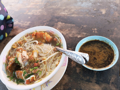 Lontong Warisan Haji Salim - 14 Kedai Sarapan Pagi di Parit Raja Mesti Try! Lontong Warisan Haji Salim