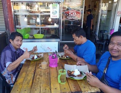 NASI LEMAK BONDA AYER HITAM - 18 Kedai Sarapan Pagi di Ayer Hitam Wajib Masuk List! NASI LEMAK BONDA AYER HITAM