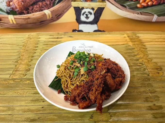 Nasi Lemak Bamboo - 22 Kedai Sarapan Pagi di Limbang Paling Best! Nasi Lemak Bamboo