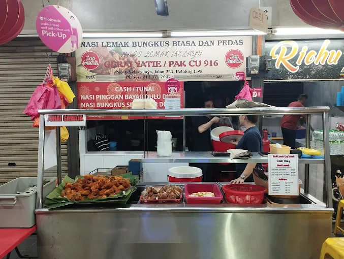 Nasi Lemak Bungkus Yatie - 10 Kedai Nasi Lemak Petaling Jaya | Alamat, Harga & Hidangan Istimewa Nadi Lemak Bungkus Yatie