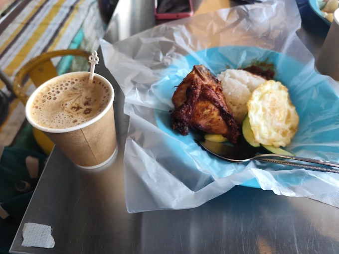 Nasi Lemak Gomok @ Warung Kak Ton - 10 Kedai Nasi Lemak Cameron Highland | Alamat, Harga & Hidangan Istimewa Nasi Lemak Gomok @ Warung Kak Ton