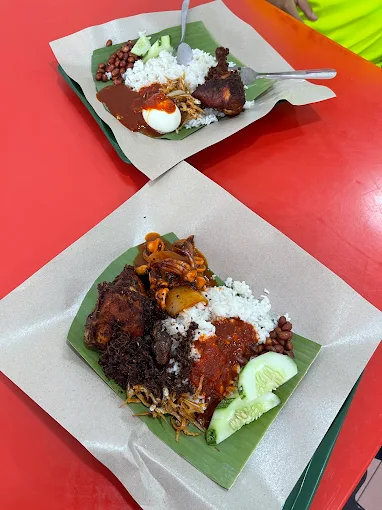 Nasi Lemak Hussain - 15 Kedai Sarapan Pagi Johor Bahru | Alamat, Harga & Hidangan Istimewa Nasi Lemak Hussain
