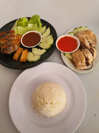 Nurul Cafe And Catering Service - 22 Kedai Sarapan Pagi di Limbang Paling Best! Nurul Cafe And Catering Service