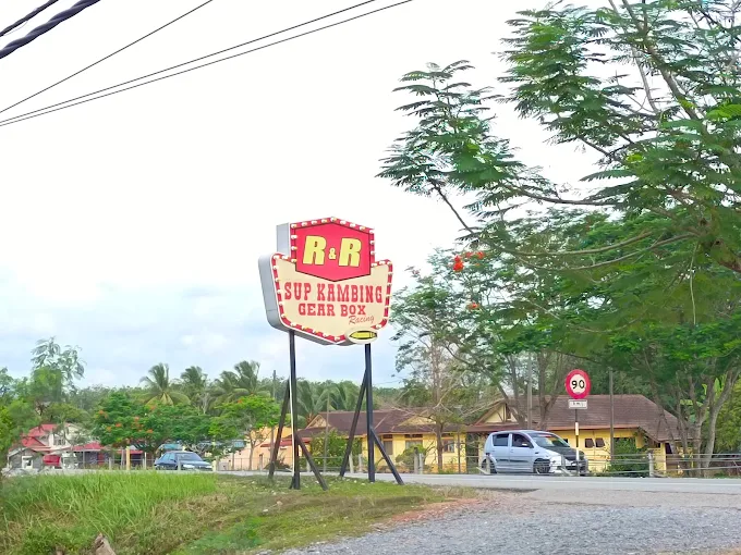 RR Sup Kambing Gearbox Racing - 15 Kedai Makan Malam Changlun | Alamat, Harga & Hidangan Istimewa R&R Sup Kambing Gearbox Racing