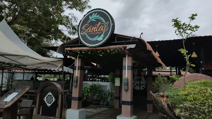 SANTAI BY THE GARDEN SUNGAI PETANI - 15 Kedai Makan Malam Kuala Muda | Alamat, Harga & Hidangan Istimewa SANTAI BY THE GARDEN SUNGAI PETANI