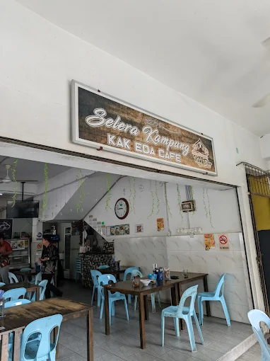 Selera Kampung Kak Eda Cafe - 21 Kedai Sarapan Pagi di Kapit Harus Dicuba! Selera Kampung Kak Eda Cafe