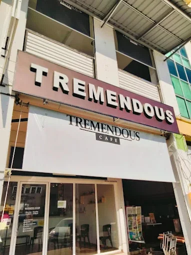 Tremendous Cafe - 22 Kedai Sarapan Pagi di Limbang Paling Best! Tremendous Cafe