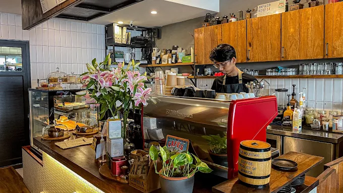 Upstairs Cafe - 12 Kedai Sarapan Pagi Subang Jaya | Alamat, Harga & Hidangan Istimewa Upstairs Café