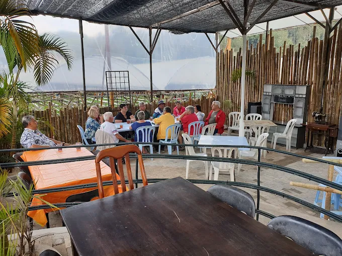 Warong Ikat Tepi - 10 Kedai Nasi Lemak Cameron Highland | Alamat, Harga & Hidangan Istimewa Warong Ikat Tepi