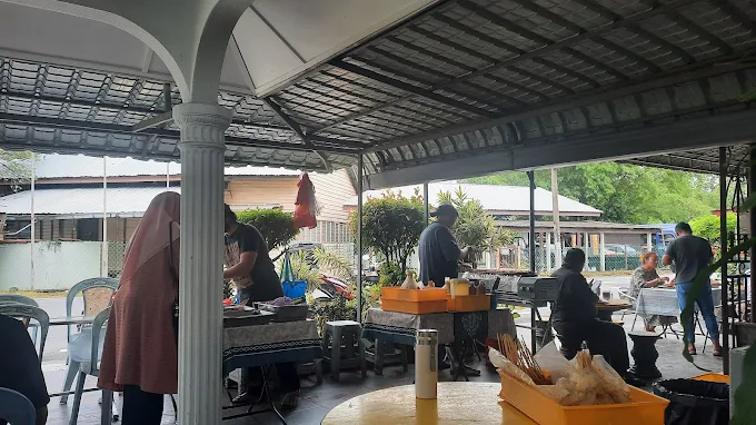 Warung Cik Lah - 12 Kedai Sarapan Pagi Kajang | Alamat, Harga & Hidangan Istimewa Warung Cik Lah
