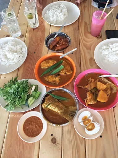 Warung Opah Is - 12 Kedai Makan Tengahari Balik Pulau | Alamat, Harga & Hidangan Istimewa Warung Opah Is