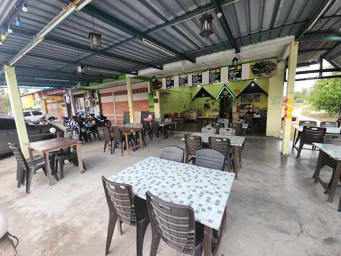 Baroqah Seafood Ala Thai - 10 Kedai Makan Malam Kota Sarang Semut | Alamat, Harga & Hidangan Istimewa Baroqah Seafood Ala Thai
