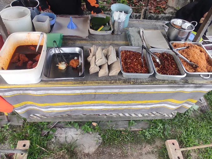 Nasi Lemak Cik Gayah - 15 Kedai Sarapan Pagi Nibong Tebal | Alamat, Harga & Hidangan Istimewa Nasi Lemak Cik Gayah
