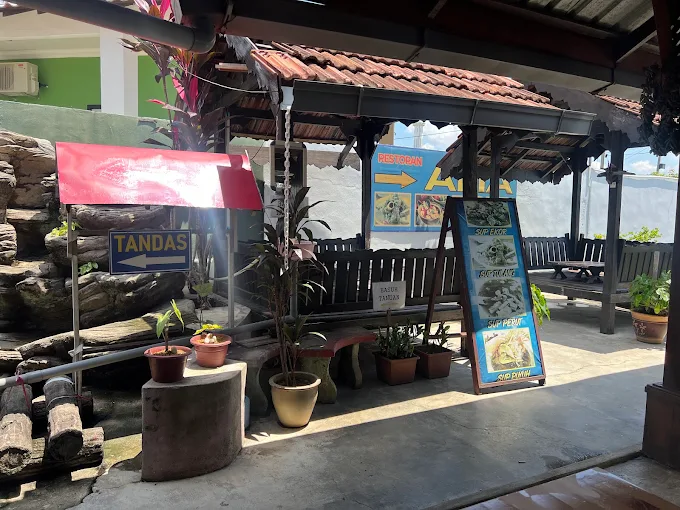 Restoran Alia - 10 Kedai Makan Malam Pokok Sena | Alamat, Harga & Hidangan Istimewa Restoran Alia