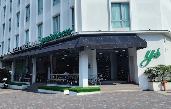 Restoran Nasi Kandar Yasmeen - 12 Kedai Makan Malam Kulim | Alamat, Harga & Hidangan Istimewa Akar Lima