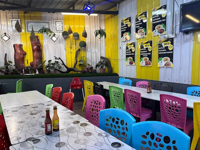 Amirul Tomyam Seafood - 12 Kedai Makan Tengahari Sintok | Alamat, Harga & Hidangan Istimewa Amirul Tomyam Seafood