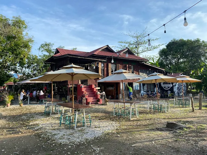 Cafe Nomad Kopifi - 14 Kedai Makan Tengahari Sik | Alamat, Harga & Hidangan Istimewa Cafe Nomad Kopifi