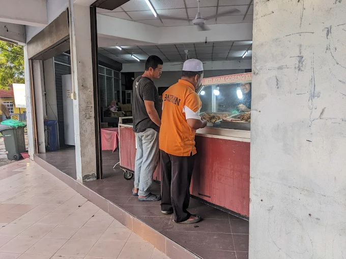 Ibti Ayam Goreng Kuala Nerang - 11 Kedai Makan Tengahari Kuala Nerang | Alamat, Harga & Hidangan Istimewa Ibti Ayam Goreng Kuala Nerang