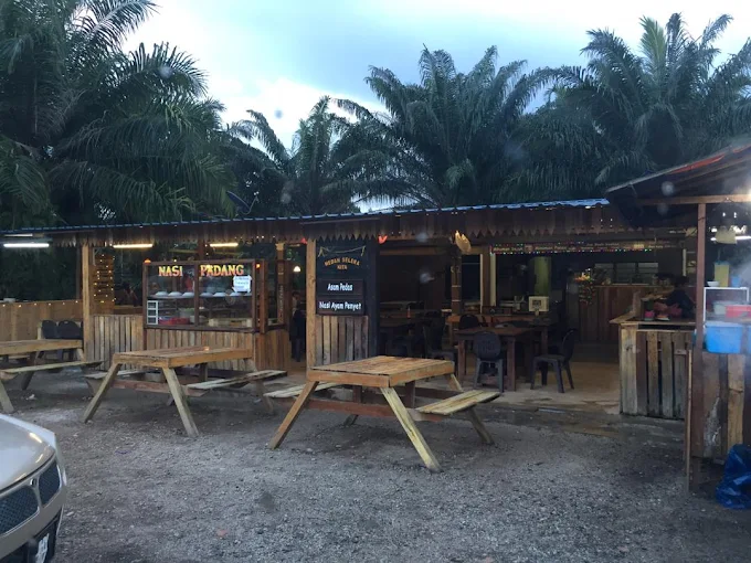 Medan Selera Kita - 14 Kedai Makan Malam Senggarang | Alamat, Harga & Hidangan Istimewa Medan Selera Kita