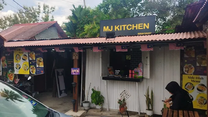 Mj Kitchen - 15 Kedai Makan Tengahari Gurun | Alamat, Harga & Hidangan Istimewa Mj Kitchen
