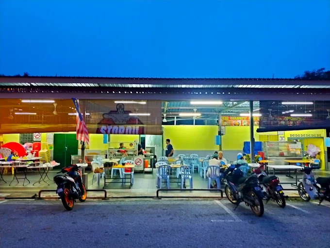 Pulut Rendang Jamil - 13 Kedai Sarapan Pagi Kuala Pegang | Alamat, Harga & Hidangan Istimewa Pulut Rendang Jamil
