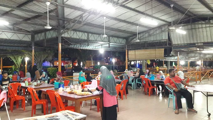 Restoran Idaman Kuala - 15 Kedai Makan Tengahari Kuala Kedah | Alamat, Harga & Hidangan Istimewa Restoran Idaman Kuala